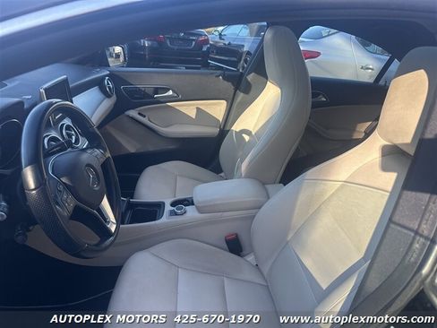 Used 2014 Mercedes-Benz CLA 250 image 20