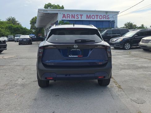 New 2026 Nissan Kicks SR w/ SR Premium Package FWD image 7