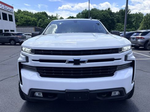 Used 2019 Chevrolet Silverado 1500 RST w/ True North Edition AWD/4WD image 2