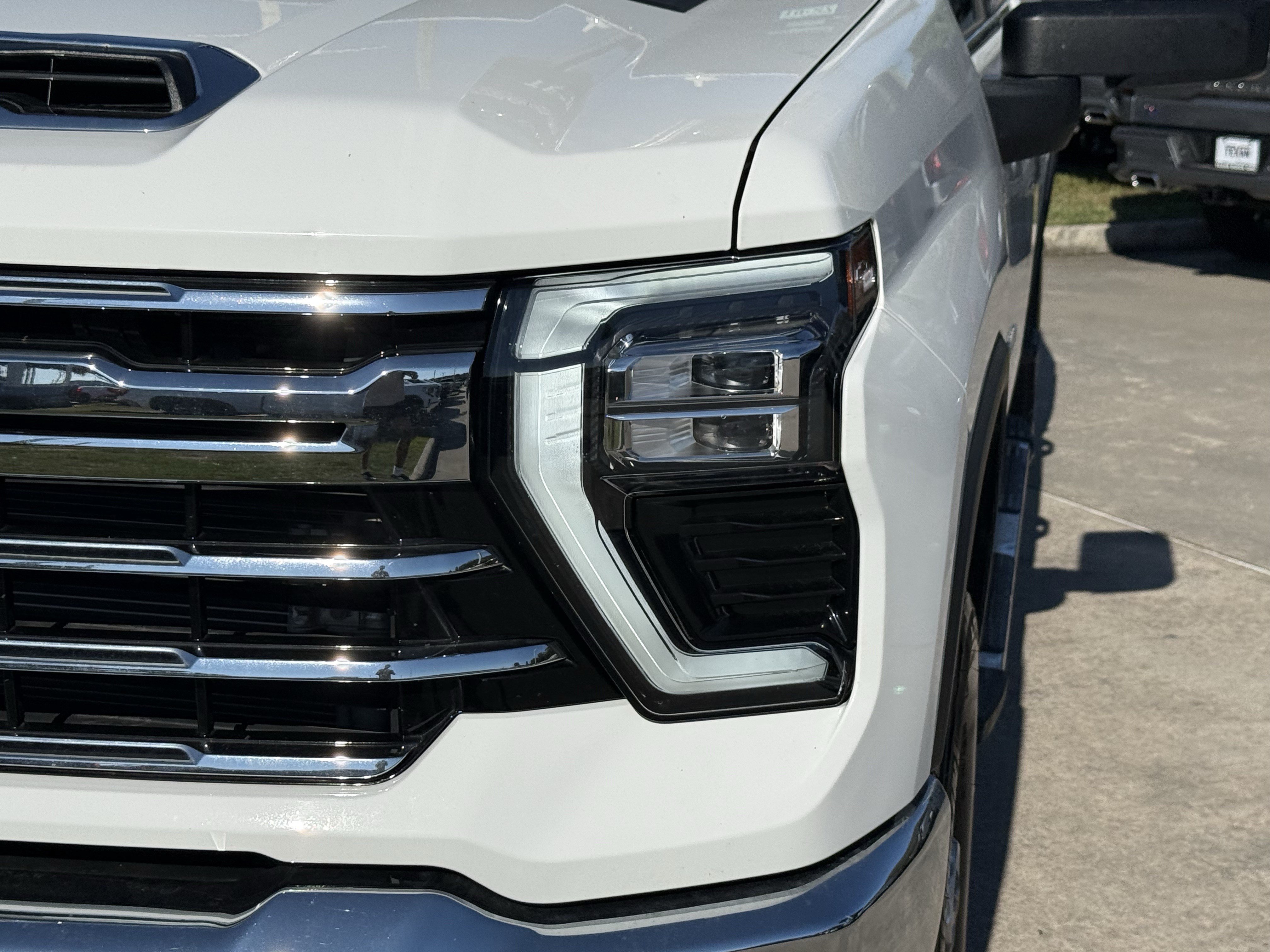 Used 2026 Chevrolet Silverado 2500 LTZ AWD/4WD image 11