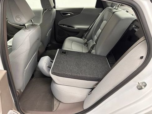 Used 2022 Chevrolet Malibu LS FWD image 17