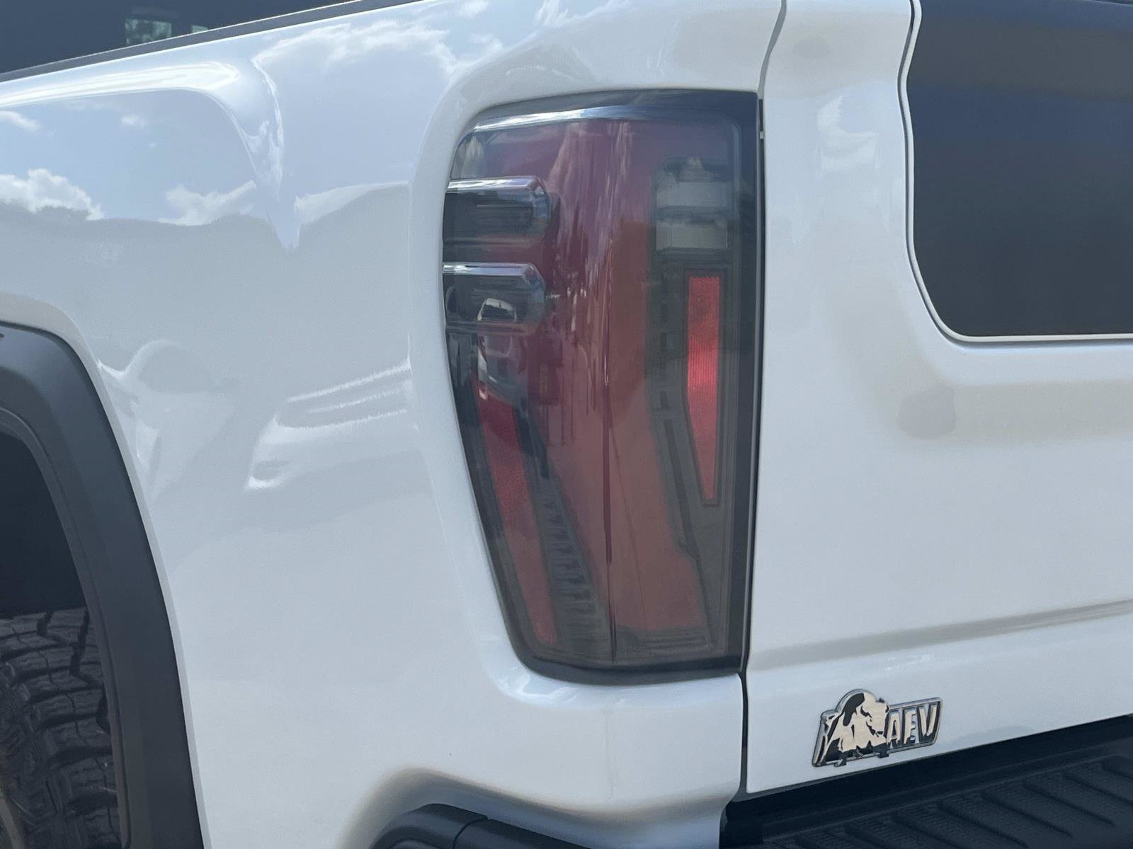 Used 2025 GMC Sierra 2500 AT4X w/ AT4X AEV Edition AWD/4WD image 10