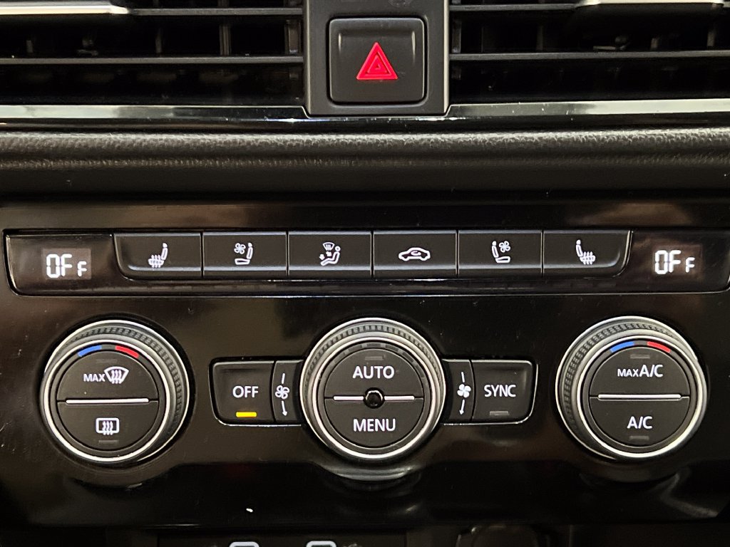 Used 2022 Volkswagen Taos SEL w/ Panoramic Sunroof Package AWD/4WD image 56