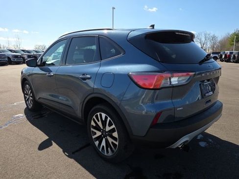 Used 2020 Ford Escape SE Sport image 15