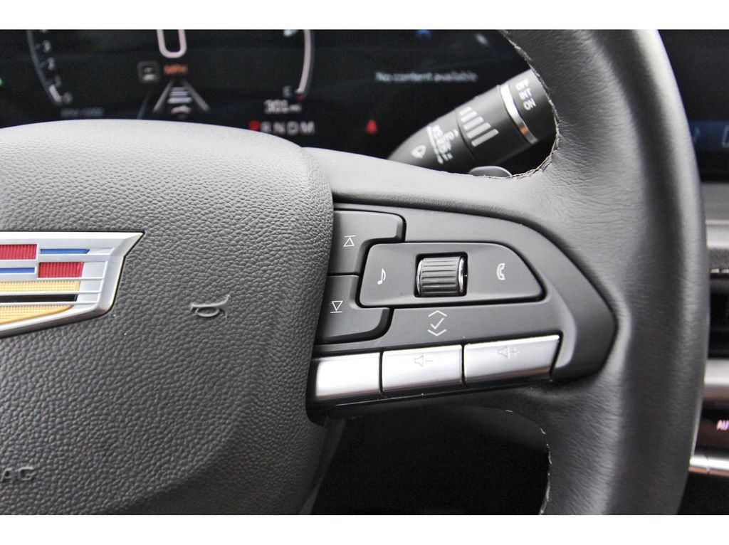 Certified 2025 Cadillac XT4 Premium Luxury FWD image 16