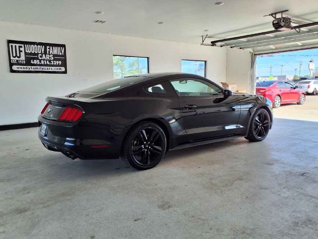 Used 2017 Ford Mustang Coupe w/ Ecoboost Performance Package RWD image 3