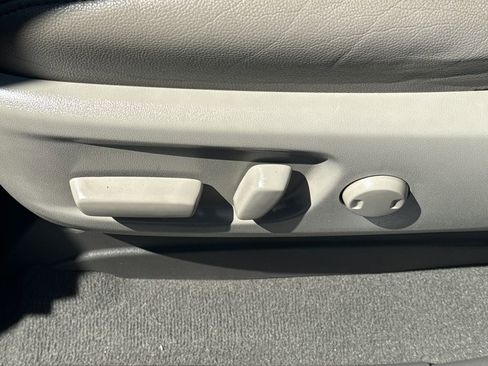 Used 2020 Toyota Sienna XLE w/ XLE Navigation Package AWD/4WD image 53