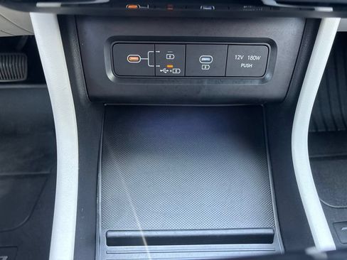 Used 2025 Hyundai Tucson Limited AWD/4WD image 29