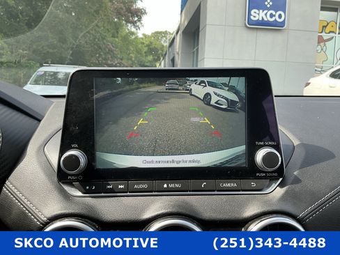 Used 2024 Nissan Sentra SV FWD image 17