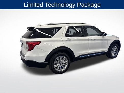 Certified 2022 Ford Explorer Limited w/ Limited Technology Package image 5
