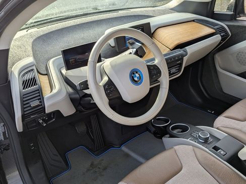 Used 2019 BMW i3 image 12