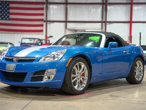 Used 2009 Saturn Sky Hydro Blue RWD image 17