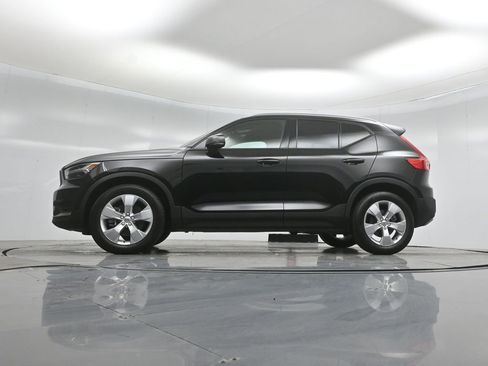 Used 2022 Volvo XC40 T5 Momentum AWD/4WD image 49