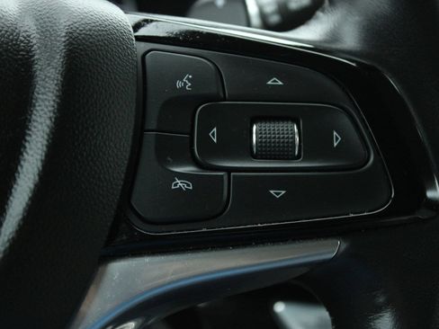 Used 2022 Buick Enclave Avenir AWD/4WD image 36