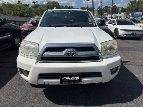 Used 2007 Toyota 4Runner SR5 image 11