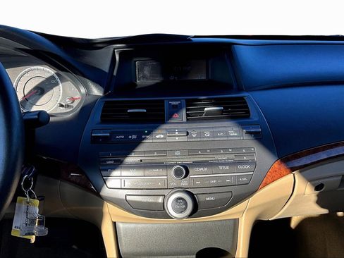 Used 2012 Honda Accord EX-L image 6