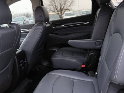 Used 2021 Buick Enclave Essence AWD/4WD image 18
