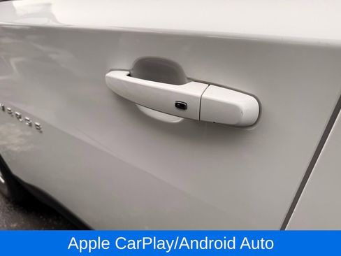 Certified 2019 Chevrolet Traverse LT image 8