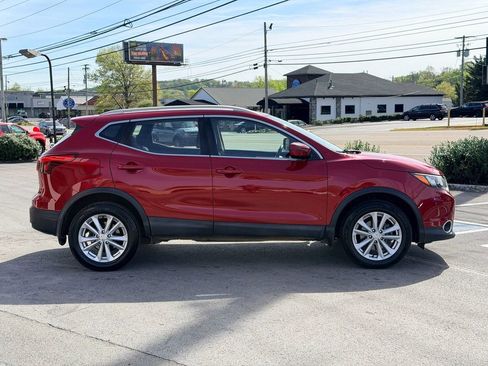 Used 2018 Nissan Rogue Sport SV w/ SV All-Weather Package image 7