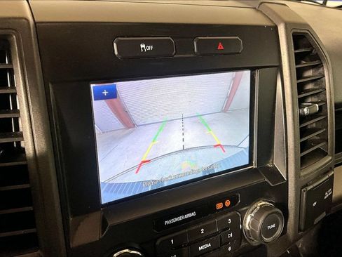 Used 2022 Ford F250 XL w/ Power Equipment Group AWD/4WD image 17