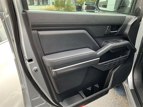 New 2025 Toyota Tacoma SR5 image 17