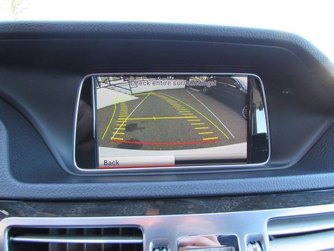 Used 2015 Mercedes-Benz E 350 Sedan image 17