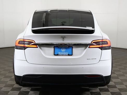 Used 2020 Tesla Model X Long Range image 10