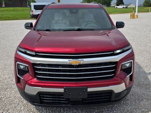 Used 2024 Chevrolet Traverse RS FWD image 8