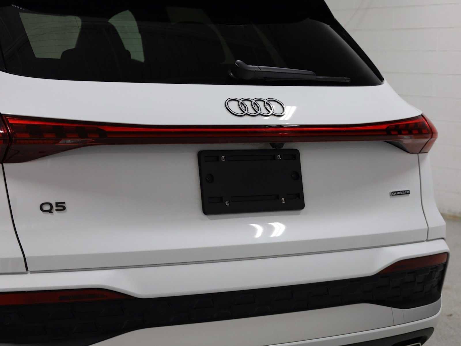 Certified 2025 Audi Q5 Premium w/ Premium Plus AWD/4WD image 8