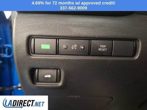 Used 2023 Nissan Sentra SV FWD image 17