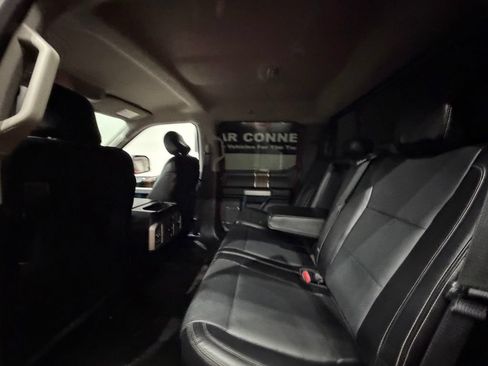 Used 2016 Ford F150 Lariat w/ Equipment Group 502A Luxury AWD/4WD image 31