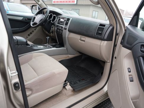 Used 2003 Toyota 4Runner SR5 image 29