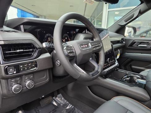 New 2026 GMC Yukon AT4 w/ AT4 Premium Package image 16