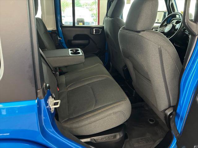 Certified 2024 Jeep Wrangler Unlimited w/ Convenience Group AWD/4WD image 32