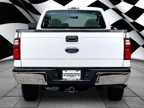 Used 2010 Ford F250 XL AWD/4WD image 4