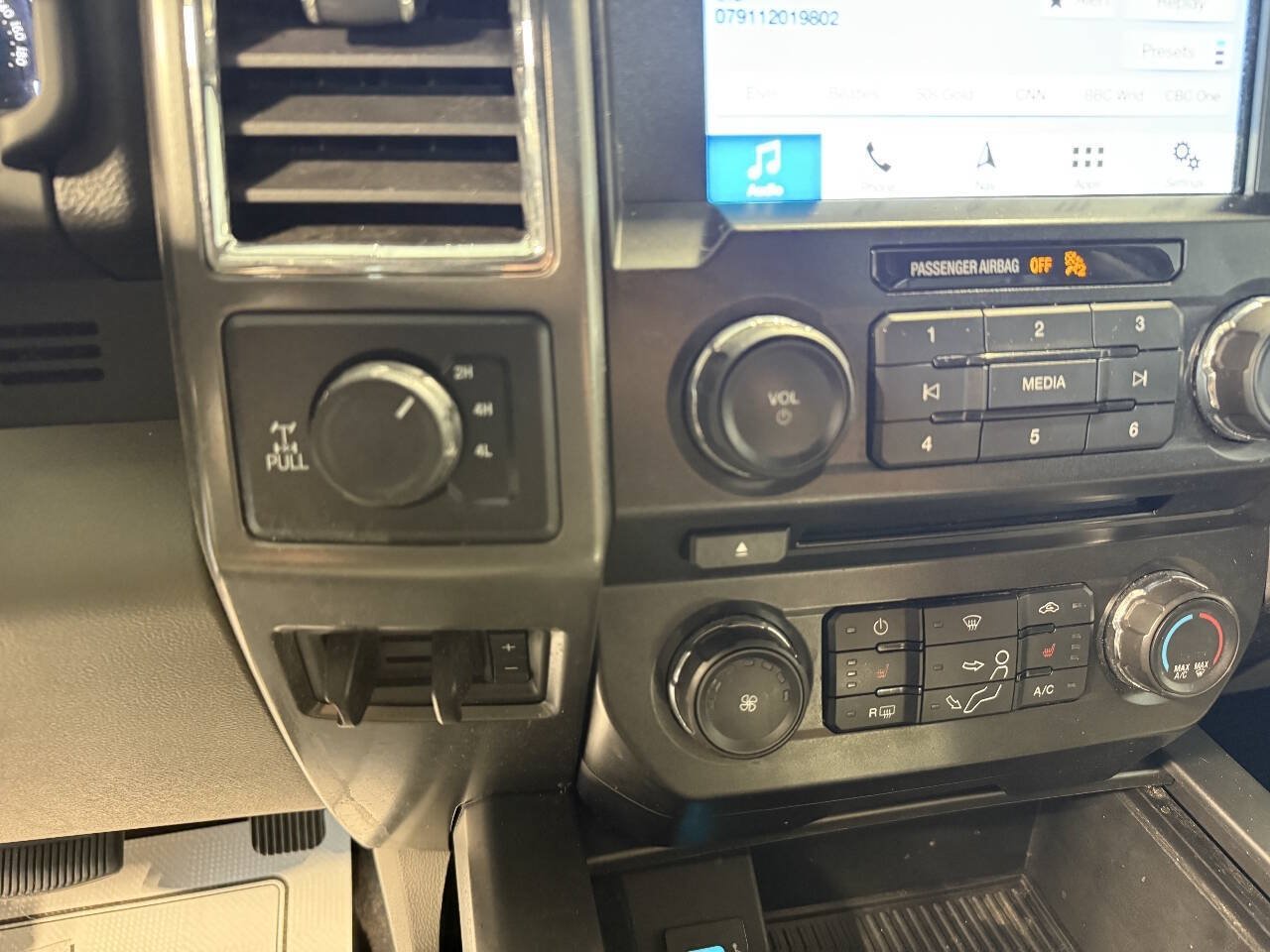 Used 2018 Ford F250 XLT w/ XLT Premium Package AWD/4WD image 14