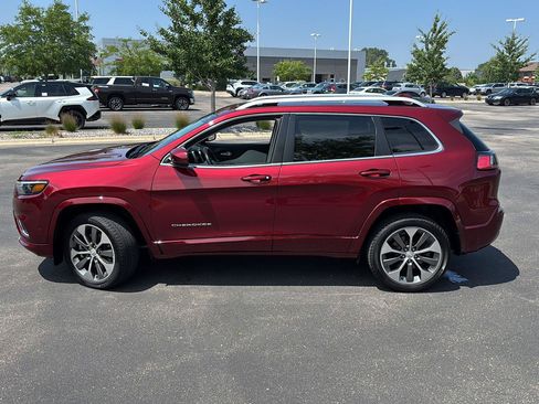 Used 2019 Jeep Cherokee Overland w/ Technology Group AWD/4WD image 21