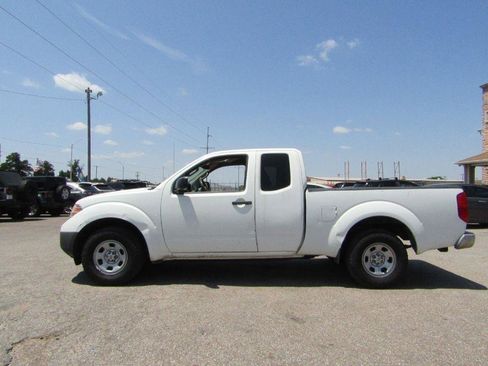 Used 2015 Nissan Frontier S RWD image 22