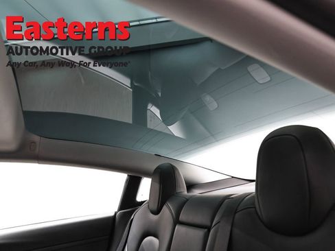 Used 2021 Tesla Model 3 Standard Range Plus image 32