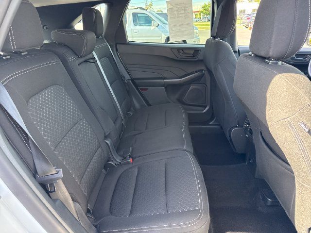 Used 2025 Ford Escape Active AWD/4WD image 14