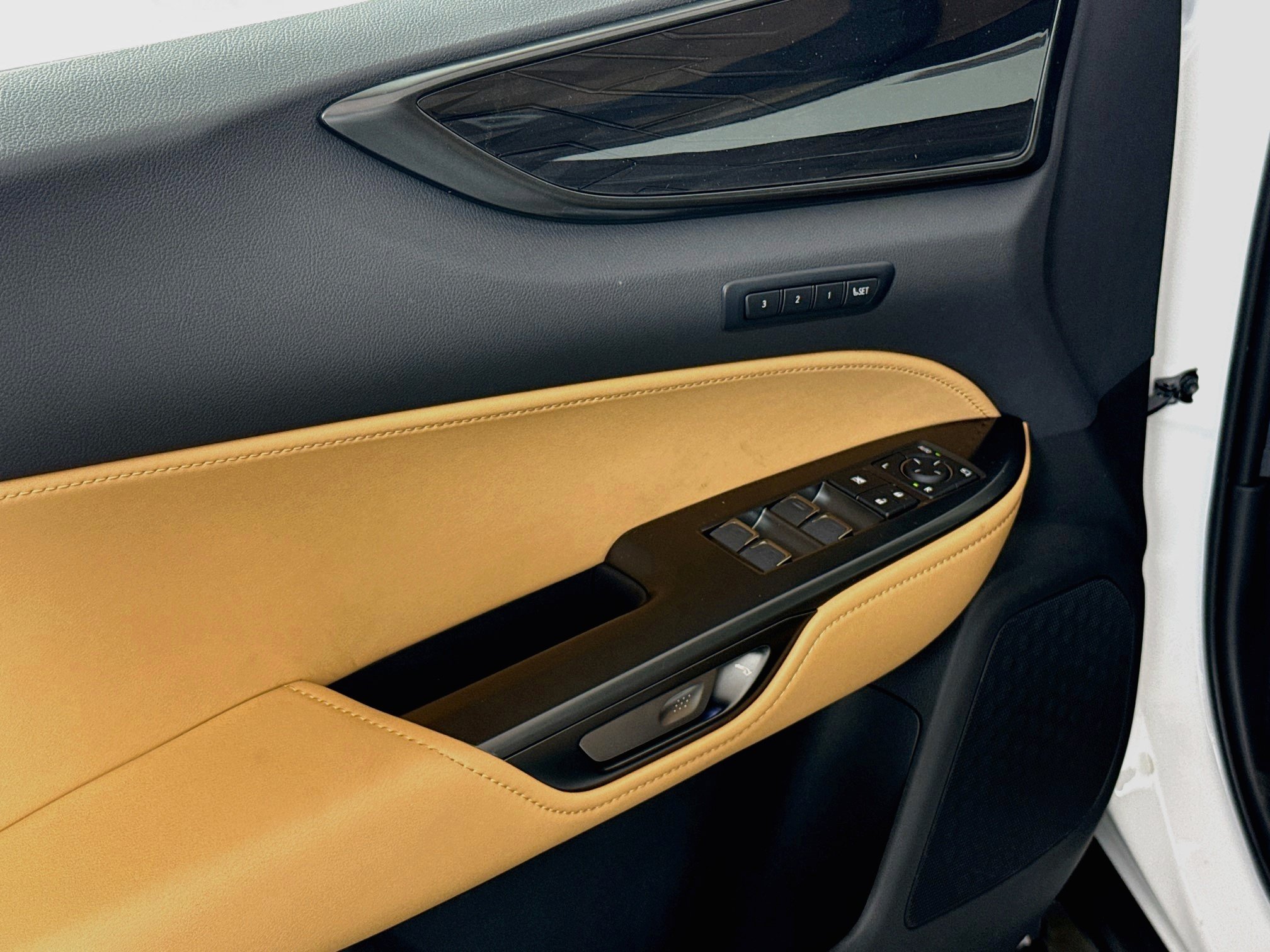 New 2026 Lexus NX 350h AWD w/ Accessory Package (2T) image 19