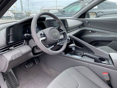 New 2026 Hyundai Elantra Sport FWD image 9