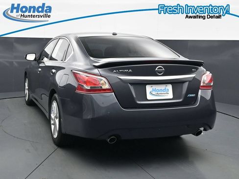 Used 2013 Nissan Altima 2.5 SL w/ 2.5 Moonroof Pkg FWD image 8