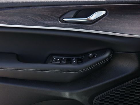 New 2026 Jeep Grand Cherokee Altitude image 24