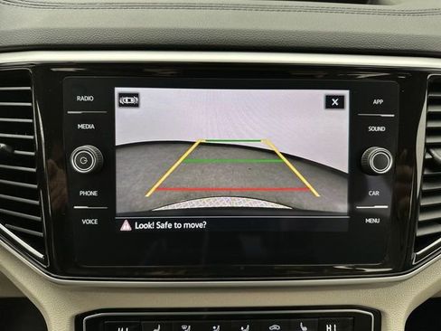 Used 2023 Volkswagen Atlas SE image 18