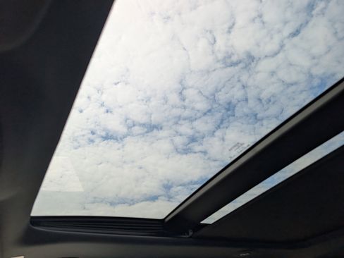 Used 2017 Jeep Grand Cherokee Overland image 27