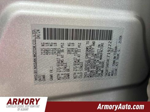 Used 2024 Nissan Rogue S image 22