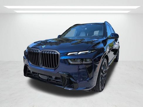 New 2027 BMW X7 xDrive40i w/ Executive Package AWD/4WD image 8