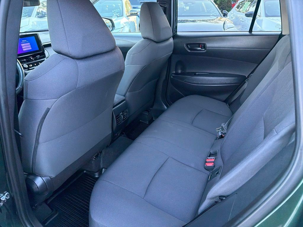 Certified 2023 Toyota Corolla Cross LE w/ Moonroof Package AWD/4WD image 18