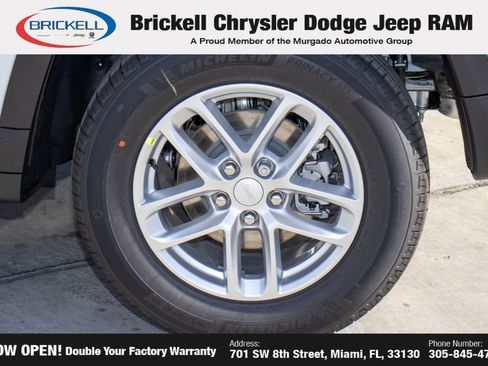 New 2025 Jeep Grand Cherokee Laredo X image 39